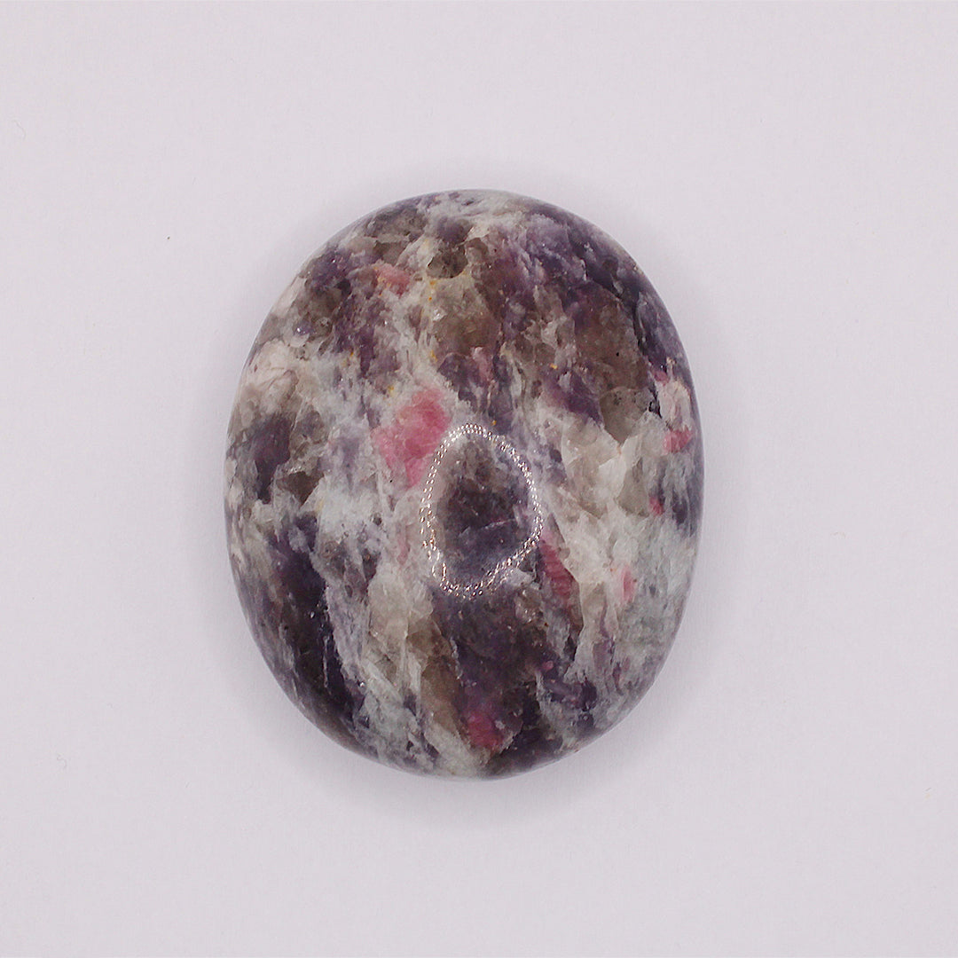 Palmstone in lepidolite / 50-70 mm