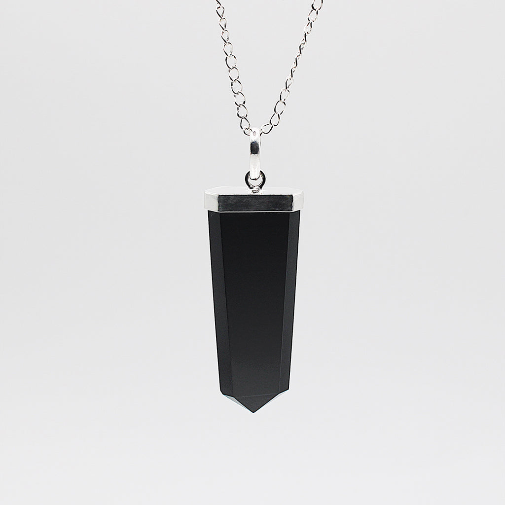 Collana obelisco in agata nera / h 4 cm