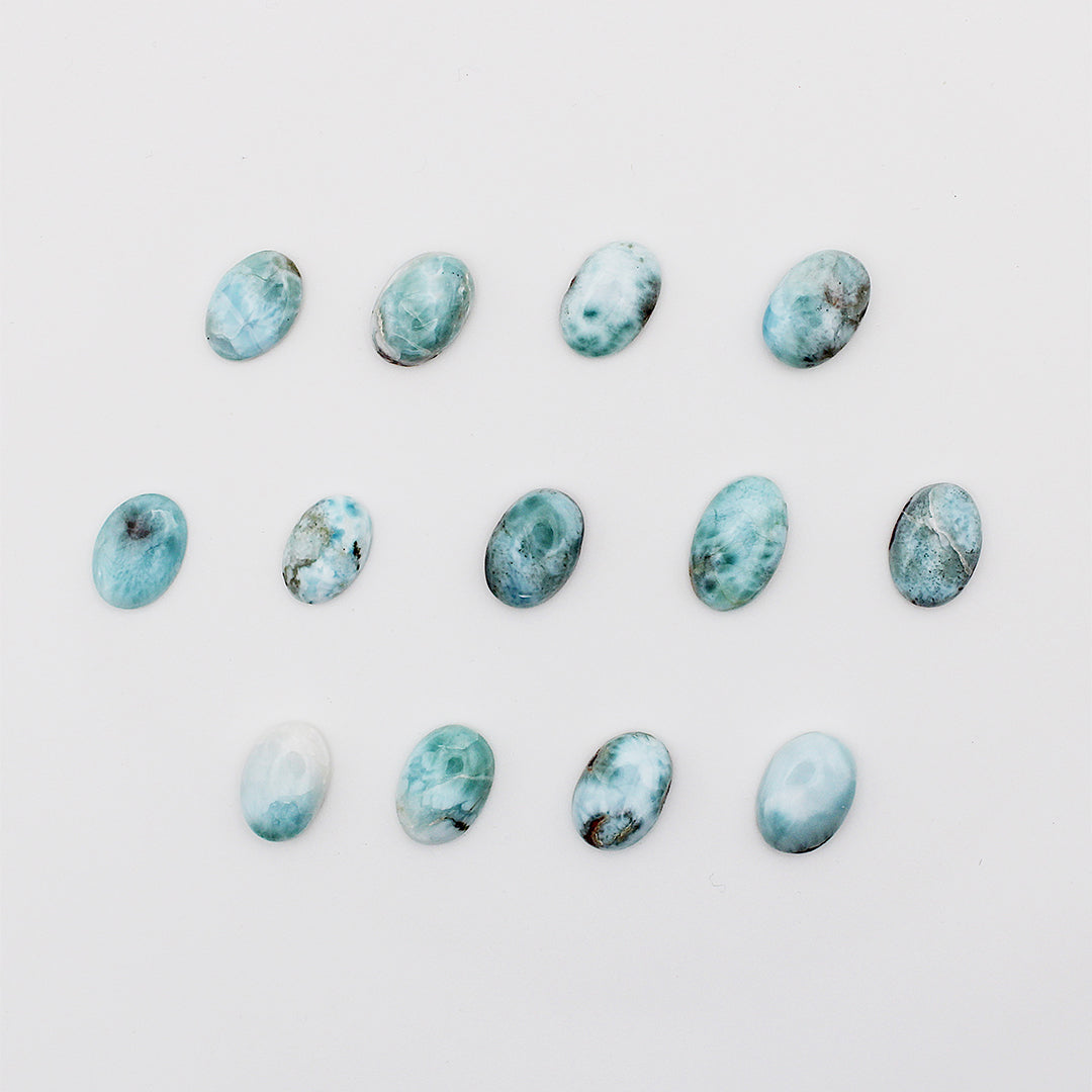 Cabochon in larimar / 10x14 mm