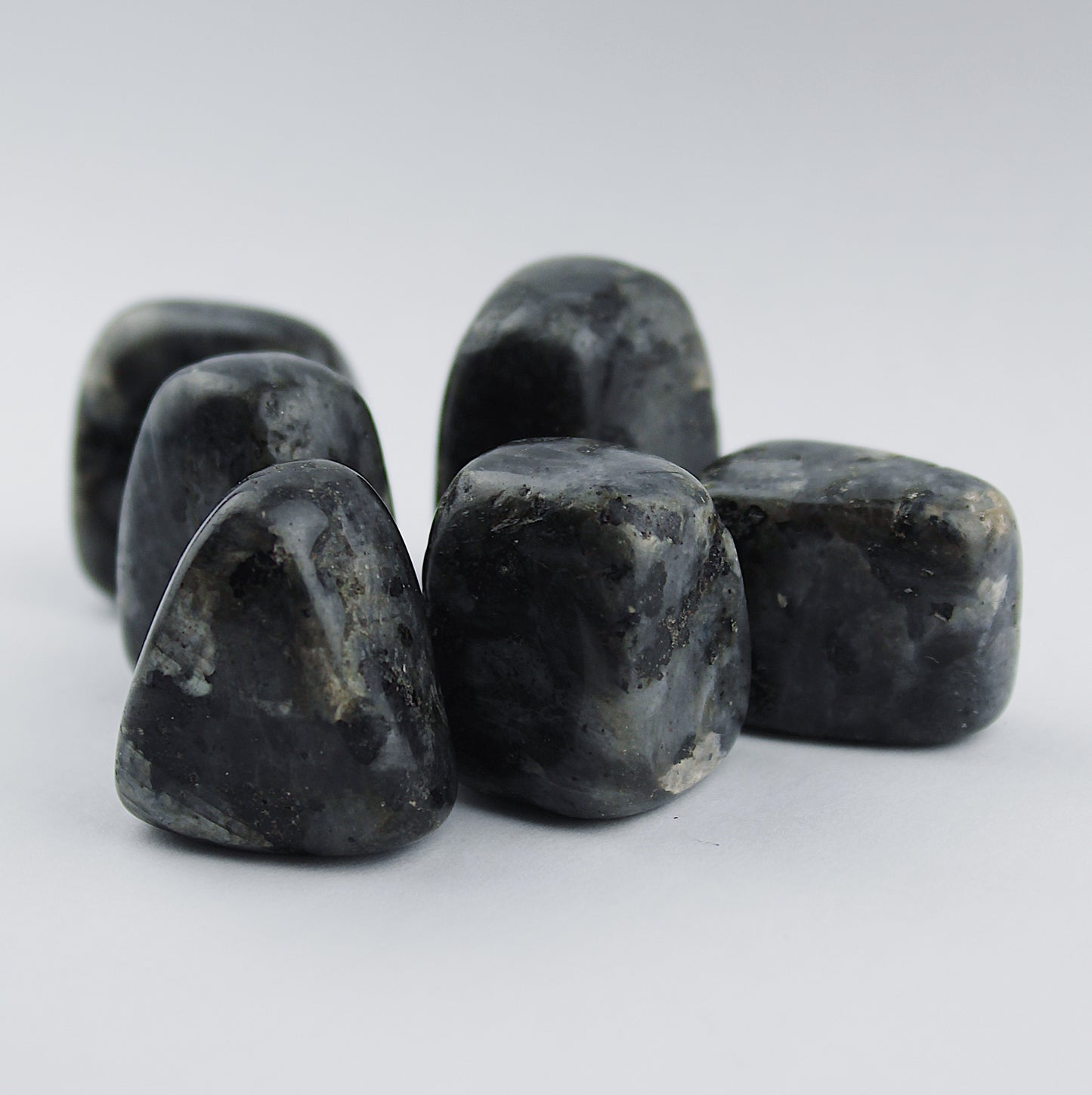 Tumbled Larvikite / 20-30 mm