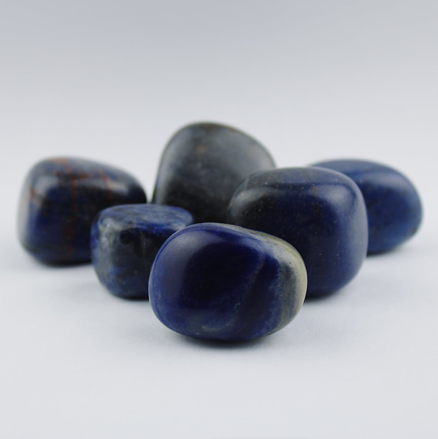 Tumbled sodalite / 20-30 mm