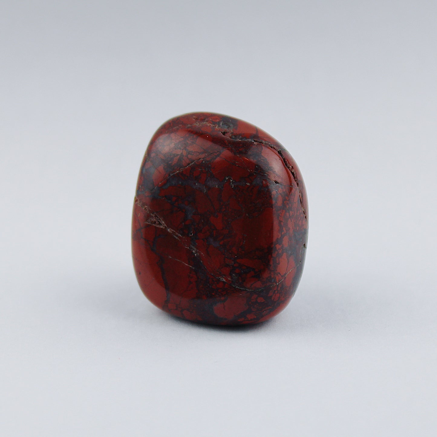 Tumbled brecciated jasper / 20-30 mm